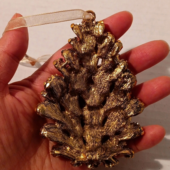 Pinecone metal & Rhinestones Glitter snowflake and mini 2012 ball ornaments - Picture 4 of 7